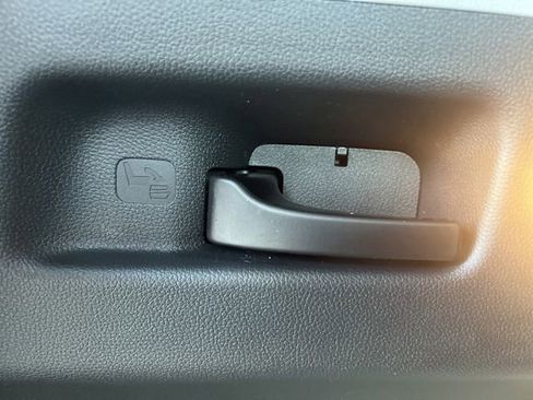 Used 2021 Honda CR-V EX image 10