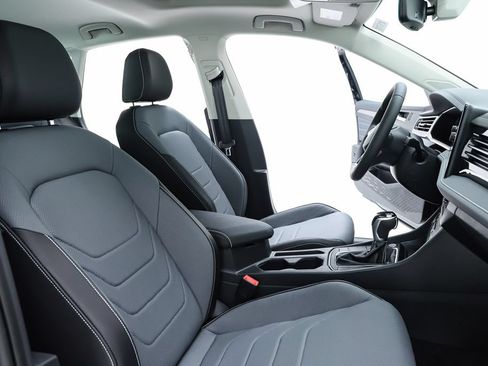 New 2026 Volkswagen Jetta SEL FWD image 35