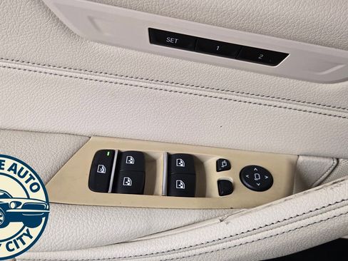Used 2020 BMW 530i w/ Convenience Package RWD image 24