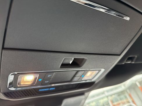 Used 2023 Ford F150 Lightning Lariat image 51