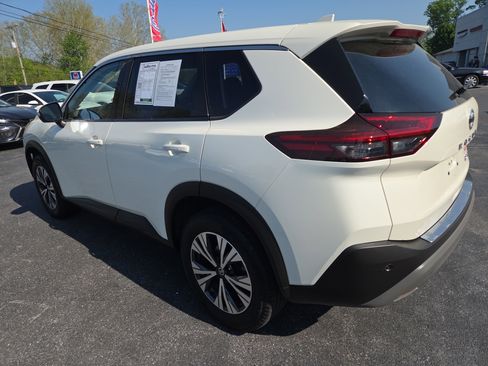 Used 2021 Nissan Rogue SV AWD/4WD image 5