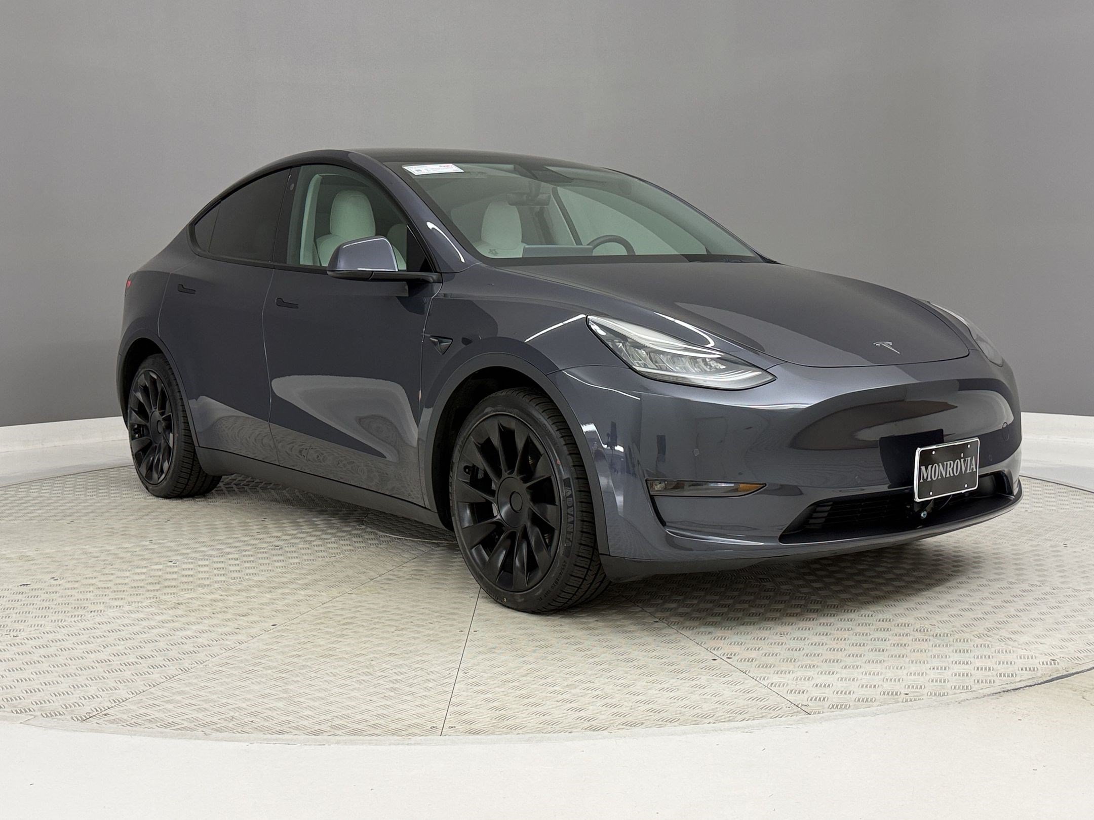 Used 2021 Tesla Model Y Long Range AWD/4WD image 7