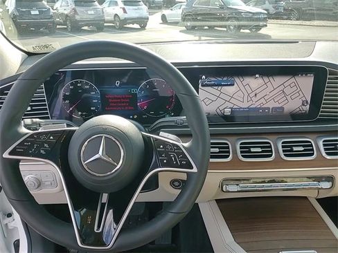 Used 2024 Mercedes-Benz GLE 450 4MATIC image 23