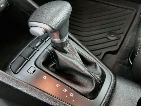 Used 2022 Kia Rio S FWD image 23
