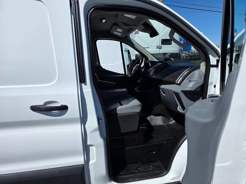 Used 2017 Ford Transit 250 130 Low Roof image 16