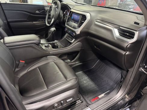 Used 2023 GMC Acadia SLT w/ Preferred Package image 21