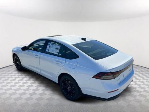 New 2025 Honda Accord SE image 5