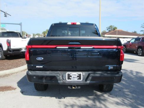 Used 2023 Ford F150 Lightning Lariat w/ Equipment Group 511A High image 5
