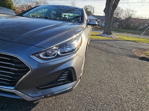 Used 2018 Hyundai Sonata Limited image 10