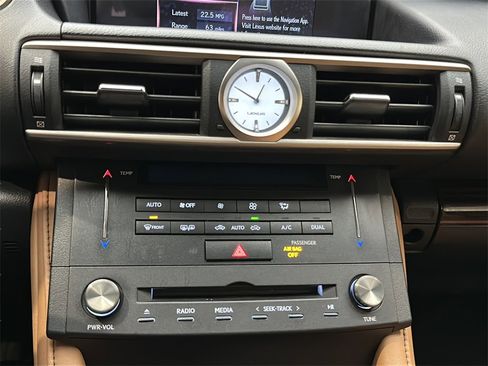 Used 2018 Lexus RC 300 300 image 23