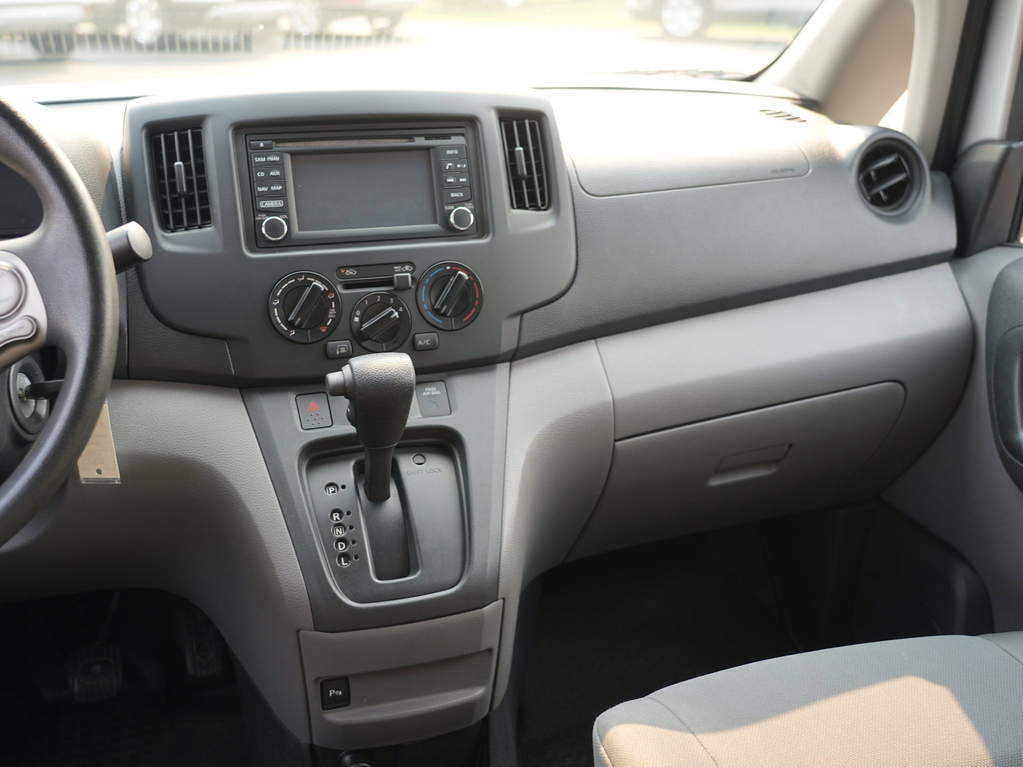 Used 2017 Chevrolet City Express LT w/ Technology Package FWD image 22
