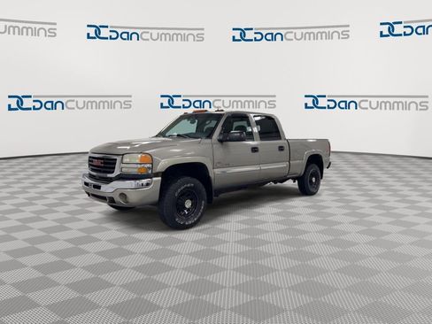 Used 2003 GMC Sierra 2500 SLT w/ SLT Preferred Equipment Group image 4