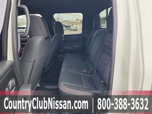Used 2025 Nissan Frontier PRO-4X w/ Pro Convenience Package AWD/4WD image 26