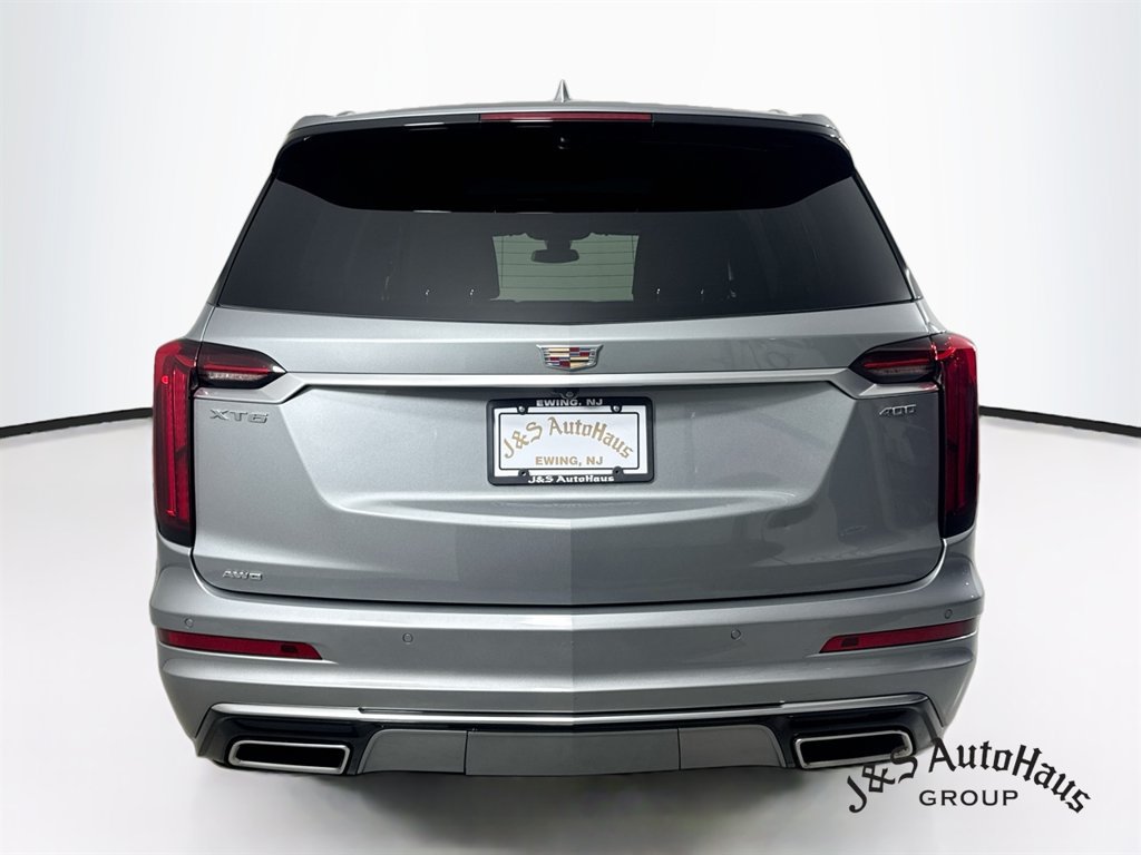 Used 2025 Cadillac XT6 Premium Luxury AWD/4WD image 6