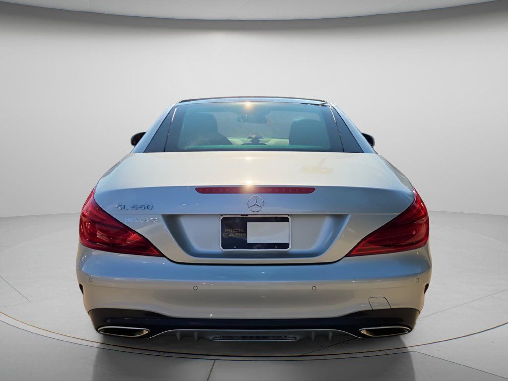 Used 2018 Mercedes-Benz SL 550 image 5