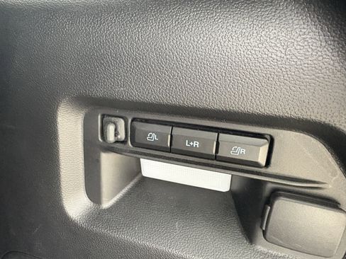 Used 2022 Ford Explorer ST w/ Equipment Group 401A AWD/4WD image 11