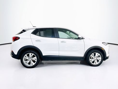 Used 2025 Buick Encore GX Preferred AWD/4WD image 10