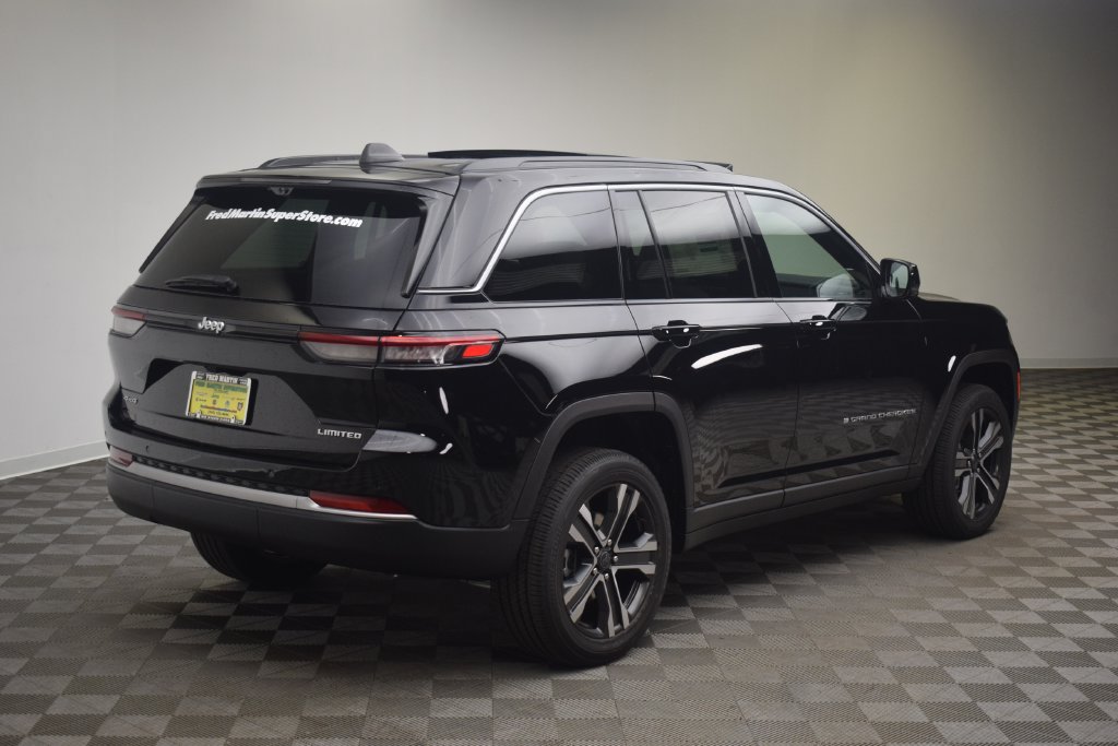 New 2027 Jeep Grand Cherokee Limited AWD/4WD image 8