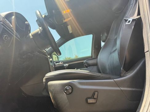 Used 2014 Jeep Grand Cherokee Limited AWD/4WD image 8