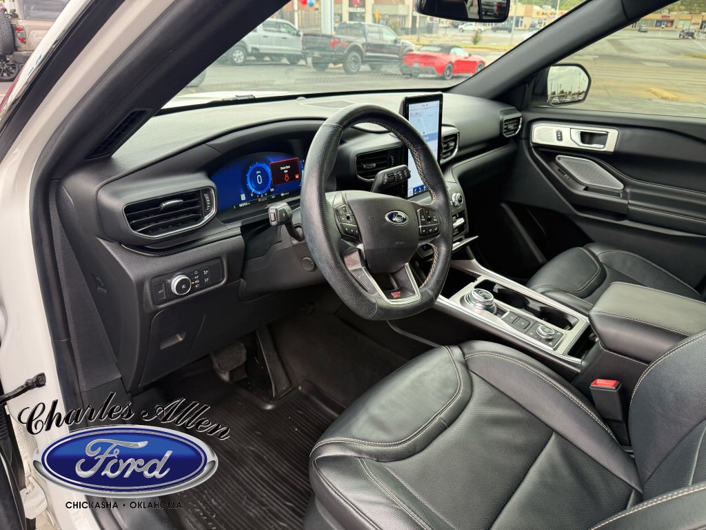 Used 2020 Ford Explorer ST w/ Premium Technology Package AWD/4WD image 9