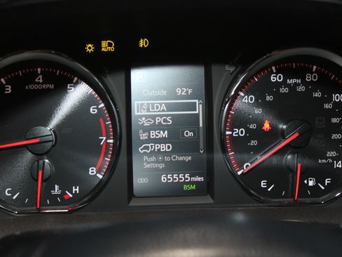 Used 2017 Toyota RAV4 SE w/ Power Extra Value Package FWD image 13