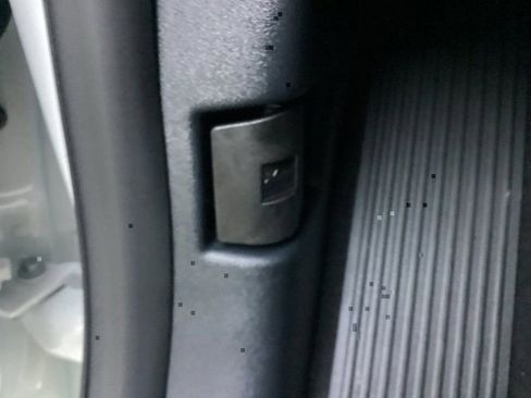 New 2025 Ford Expedition Active image 79