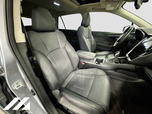 Certified 2025 Subaru Outback Limited AWD/4WD image 32