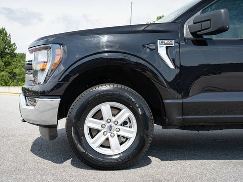 Used 2023 Ford F150 XLT AWD/4WD image 4