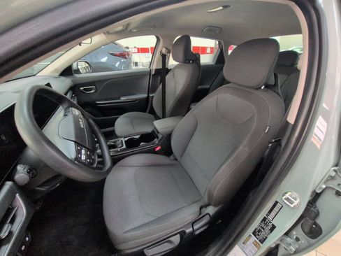 Used 2025 Kia K4 FWD image 21