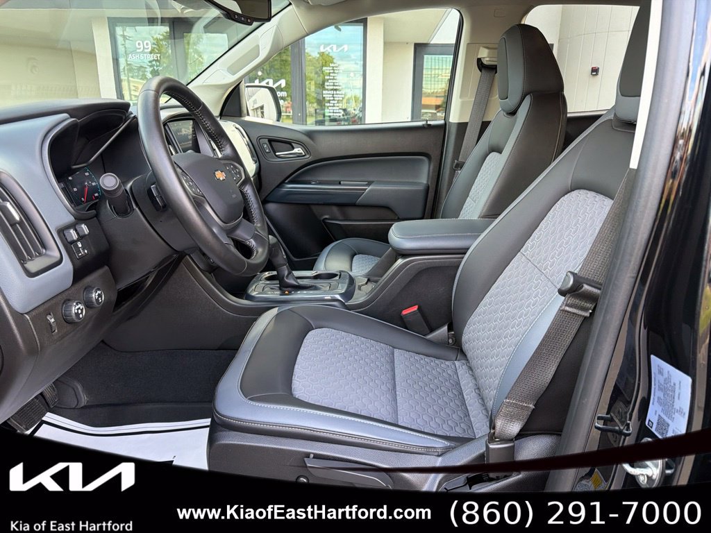 Used 2021 Chevrolet Colorado Z71 w/ Safety Package AWD/4WD image 29