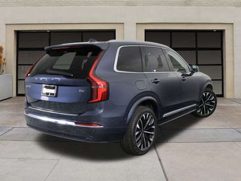 Certified 2025 Volvo XC90 B6 Plus w/ Protection Package Premier image 4