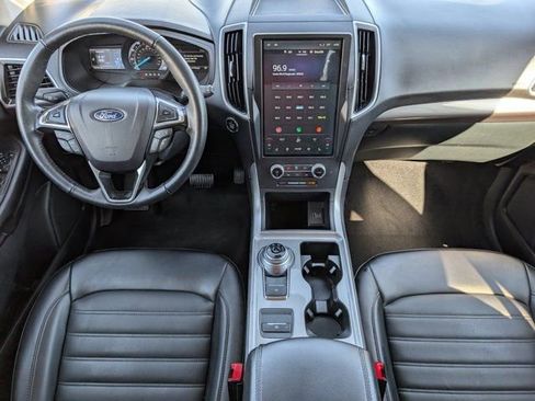 Used 2024 Ford Edge SEL image 5