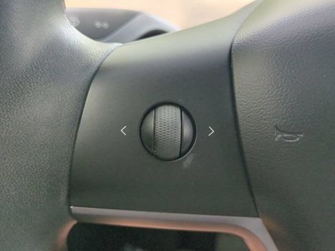 Used 2020 Tesla Model Y Long Range AWD/4WD image 18