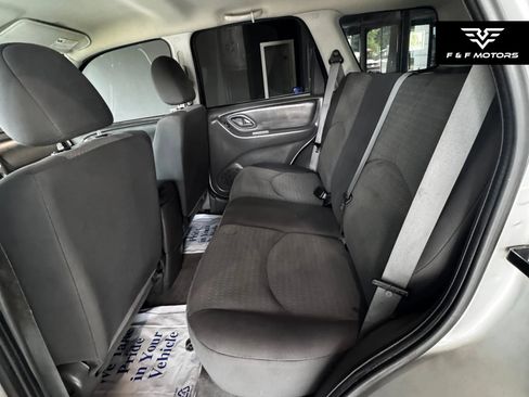 Used 2005 MAZDA Tribute I FWD image 11