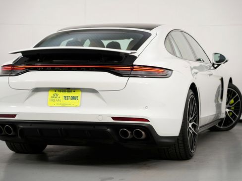Used 2021 Porsche Panamera 4S image 5
