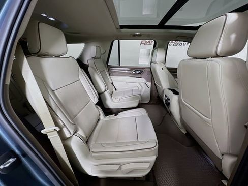 Used 2021 GMC Yukon Denali w/ Denali Premium Package AWD/4WD image 45