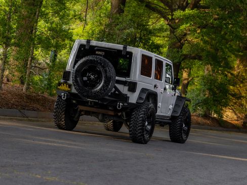 Used 2016 Jeep Wrangler Unlimited Sahara AWD/4WD image 48