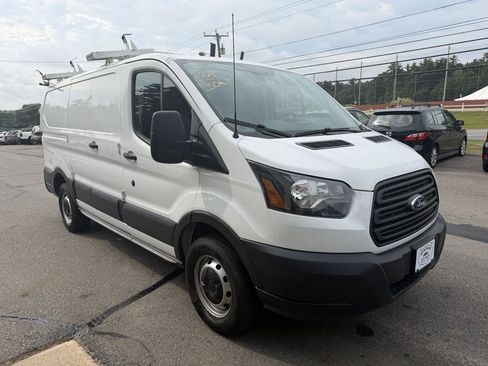 Used 2015 Ford Transit 250 130 Low Roof RWD image 3
