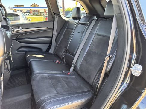 Used 2019 Jeep Grand Cherokee Altitude image 25