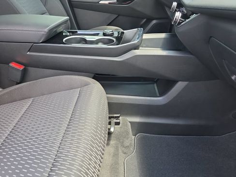 New 2026 Chevrolet Equinox LT w/ Safety and Technology Package AWD/4WD image 16