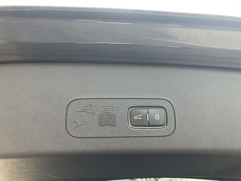 Used 2022 Lincoln Aviator Grand Touring AWD/4WD image 33