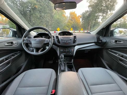 Used 2018 Ford Escape S image 11