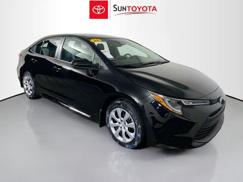 Used 2026 Toyota Corolla LE FWD image 34