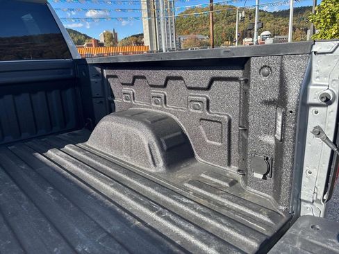 Used 2025 GMC Sierra 1500 Denali image 48