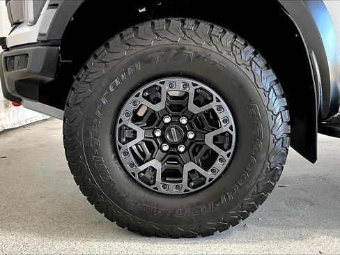 Used 2025 Ford F150 Raptor w/ Equipment Group 803A Raptor R AWD/4WD image 8