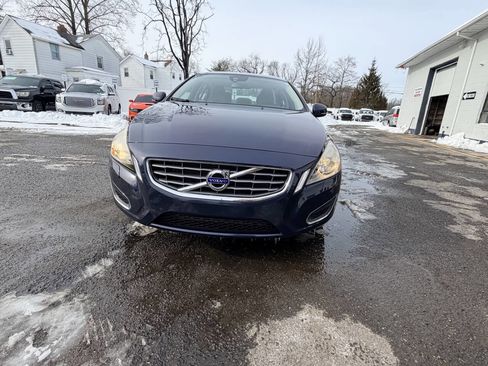 Used 2012 Volvo S60 T5 w/ Climate Pkg image 16