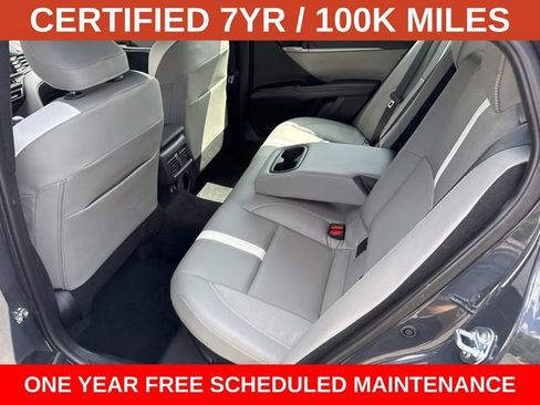 Used 2025 Toyota Camry SE FWD image 16