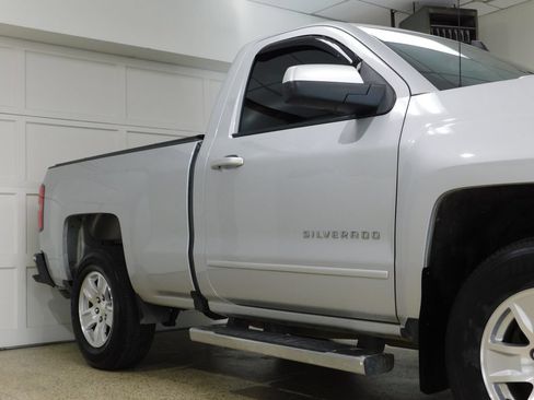 Used 2017 Chevrolet Silverado 1500 LT w/ LT Convenience Package RWD image 13