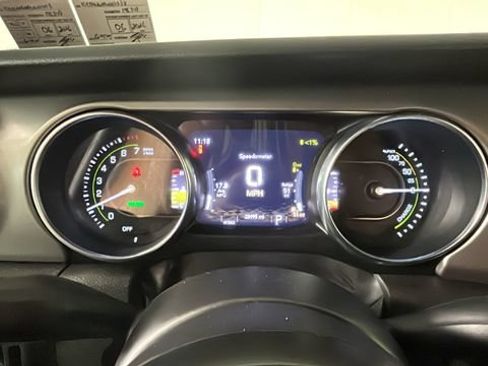 Used 2023 Jeep Wrangler Unlimited w/ 8.4" Radio Group AWD/4WD image 16