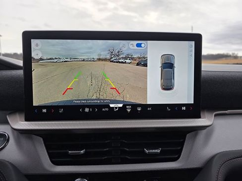 New 2026 Ford Explorer Active w/ Active Comfort Package image 17